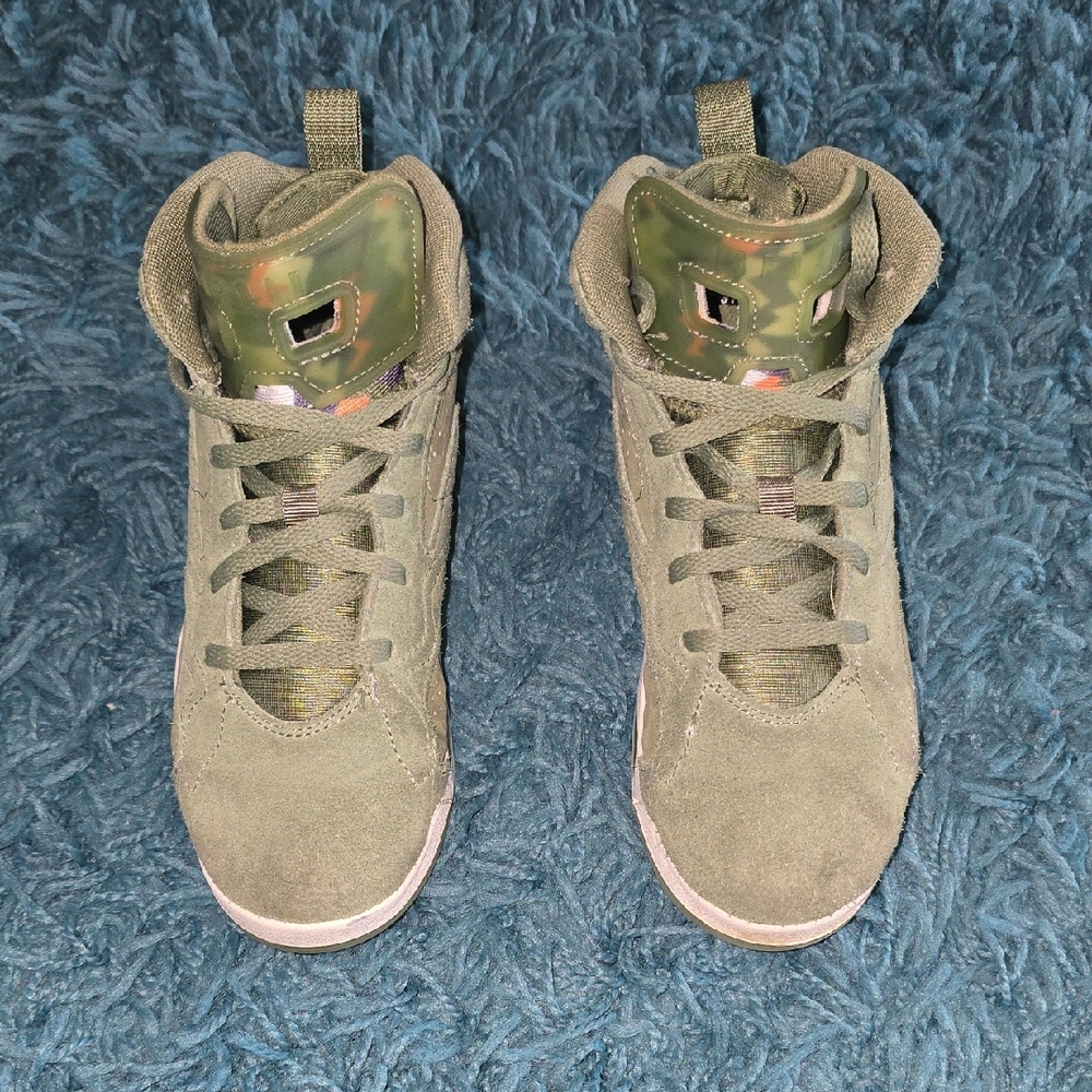 Jordan Kids Sneakers in Green Camo